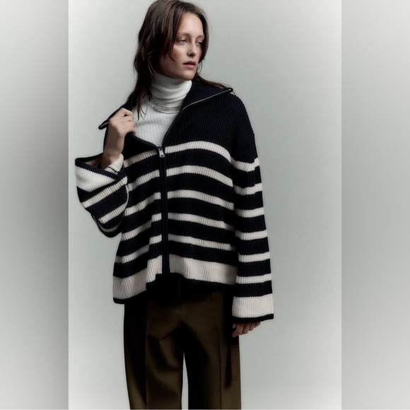 NWT ZARA Zip Up Cardigan Blue/White Striped Size Small - Picture 2 of 3